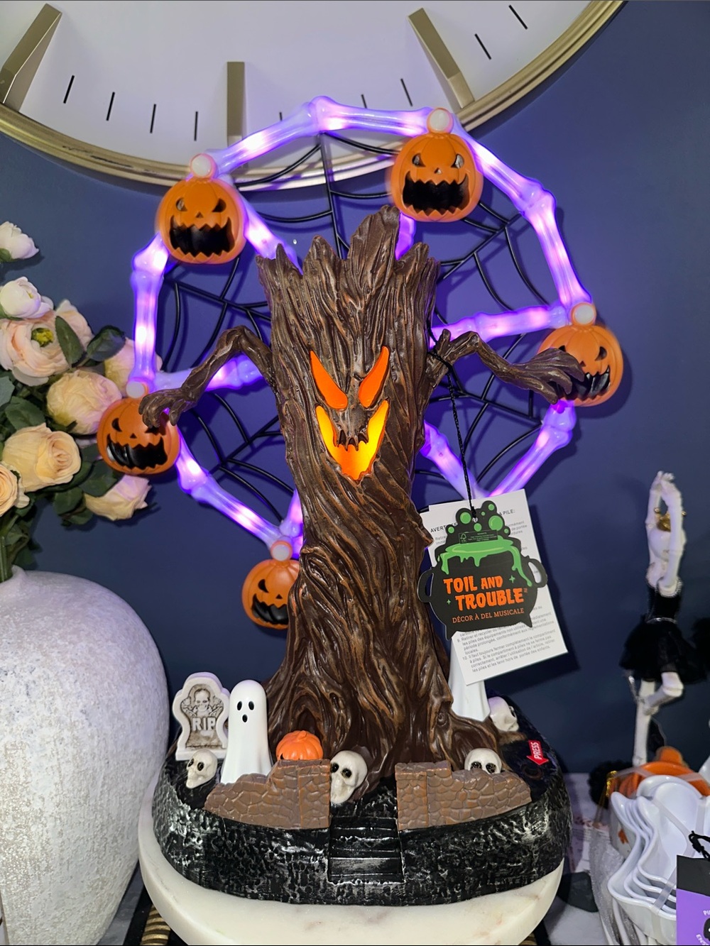 Halloween animated Pumpkin Jack o lantern Spiderweb Tree Ferris wheel